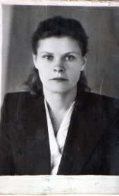 Супруга деда, моя бабушка Слезникова Надежда Семёновна.