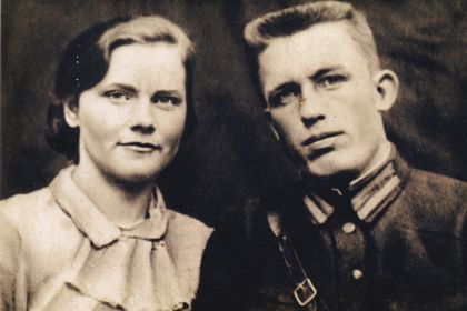 Слева сестра Люба с мужем Сергеем Голубевым