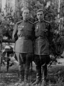 Чуян Михаил Михайлович (слева на фото)