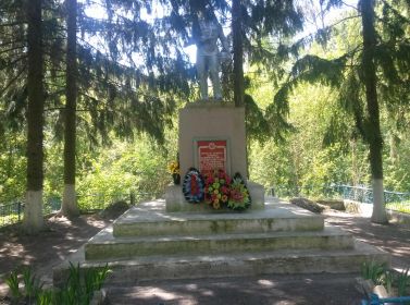 Мемориал в с. Гломаздино, Курской обл.