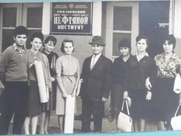 Беркович со студентами Стройфака