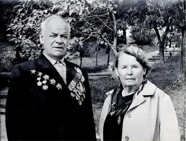 Гладышевы Мария Георгиевна и Владимир Михайлович. Волгоград, сентябрь 1982 г.