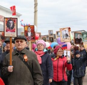 9 мая 2018г. - во время шествия в колонне БЕССМЕРТНОГО ПОЛКА