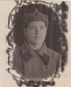 На память И.В.Могилкину от брата Ф.Могилкина. Фото 1.1.1941г г.Ружино.
