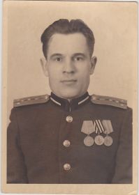 Брат И.В.Могилкин, в архиве которого хранятся фото Ф.Л.Могилкина
