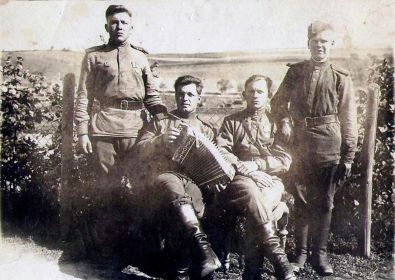 Тупикин Тимофей Петрович крайний справа.  Чехословакия. 1945 г.