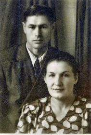 Анастасия с мужем Василием (послевоенное фото)