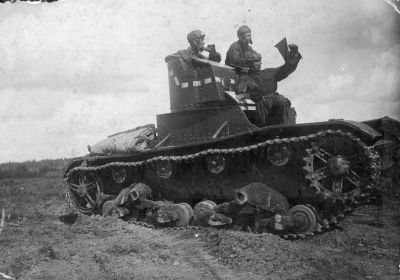 Лёгкий двухбашенный танк-т 26 оброца 1931 г Устюшенков Яков первый на танке