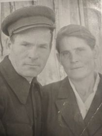Никита Афонасьевич с женой Евдокией Михайловной (награждена медалью &quot;За доблестный труд в ВОВ 1941-1945гг&quot;