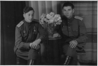 Малыгин Л.В. с военным другом. Дрезден 1945 г.