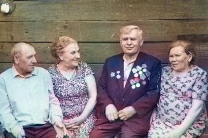 Григорий Кириллович с женой и родной сестрой с мужем