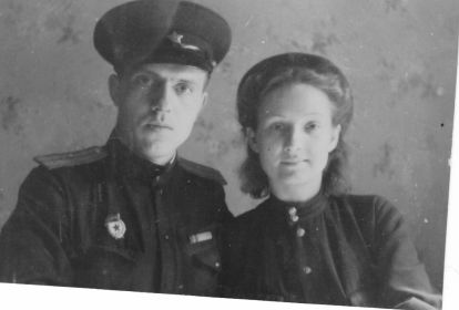 Мои дедушка и бабушка (фото военных лет)