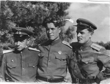 лейтенант Николай Ковалев и его сослуживцы