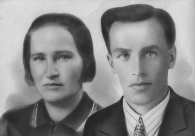Вихарев И.Н. с женой Вихаревой Варварой Арсентьевной