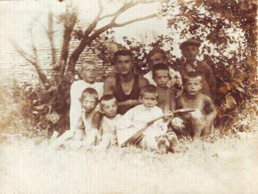 Довоенное фото в деревне Мишинка