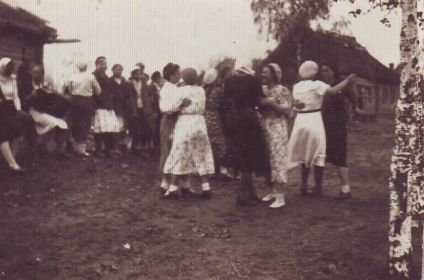Духов день 25 мая 1942 г. деревня Синеево