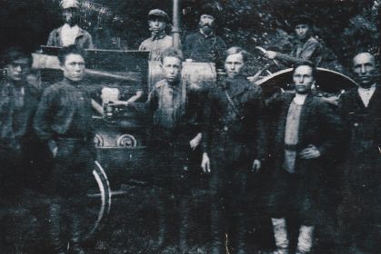 Последняя фотография перед фронтом.