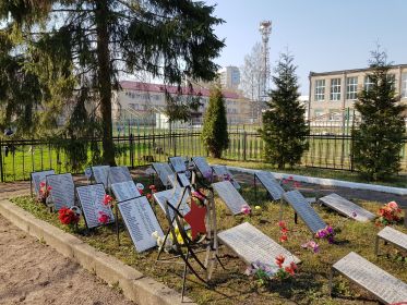 Братская могила в г. Кировске Ленинградской области