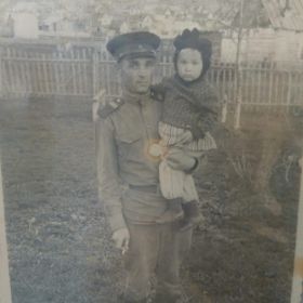 Ветеран с дочерью(моя мама)