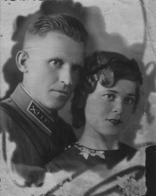 Иван Яковлевич Лебедев с супругой - Людмилой Николаевной Лебедевой, урожденной Беренс