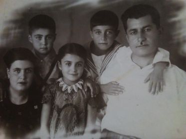 Семья Бадир-заде 1945 год