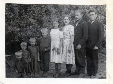 Братья и сестры Глушневы,Петр Афанасьевич-старший.