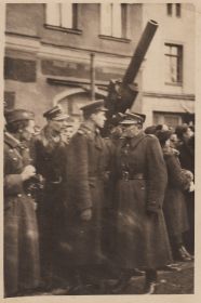 Керножитский А.К. с командиром 29 ПП 10 ПД  2-ая ПА.Ф. Кондрацким 1945г.