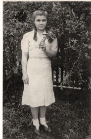 Нина Тимофеевна Ведерникова (Травкина), сестра Ивана Тимофеевича Травкина