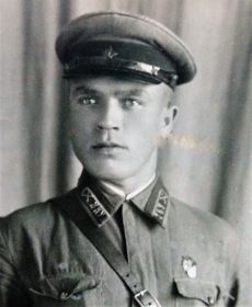Казаков Мефодий Никифорович, 15.09.1940 год,  в артучилище.