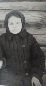 Внучка Степана Дмитриевича,Люба,1951 года рождения.
