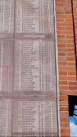 Имя воина л-т Смирнов В.Е.  увековечено в мемориальном списке Братской могилы №162 село Коротояк