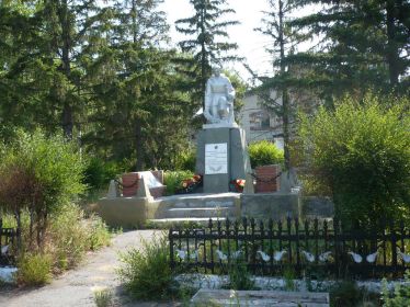 Памятник в селе Каширино Кетовского райна