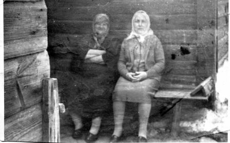 Слева Проскурякова (Юрлова) Анна Прокофьевна 14 02 1902 -19 09 1975  и Казарина Анна Семеновна 1907-1982 г