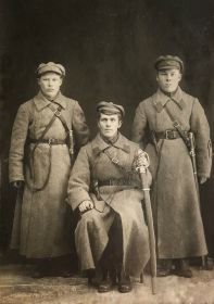 Туголуков Алексей Степанович (слева)