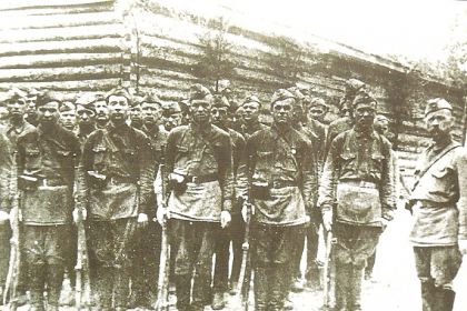 1941 г. сентябрь. Отдельное фото бойцов 286-й стрелковой дивизии