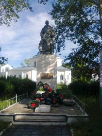 Памятник погибшим воинам в с.Пресногорьковка