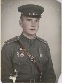 ГВАРДИИ ЛЕЙТЕНАНТ  КОЛЯЖНОВ  АЛЕКСЕЙ ДМИТРИЕВИЧ  Венгрия,  май  1945 года