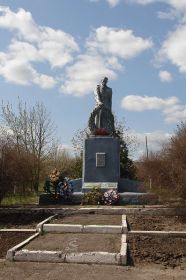 Братская могила в селе Залиман (Харьковская область, Украина)