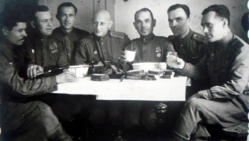 Крайний справа Афанасьев Г.Н.