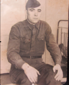 Петр Ткаченко в госпитале после ранения в 1943 году