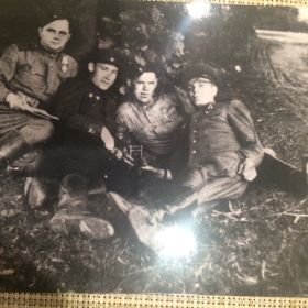 С боевыми друзьями под Варшавой (Польша) 1944 г.