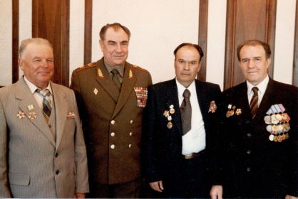 Встреча однополчан в 1989 году