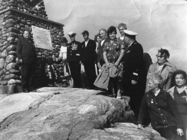Открытие памятника 168 Рижской Стрелковой Дивизии в Ладожской военной флотилии в бухте смерти в г. Сортавала 2.05.1981г.