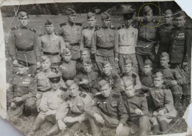 С боевыми товарищами, Эстония, ст. Аэгвийду, 1946 год