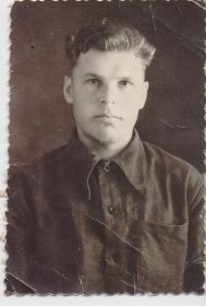 Калачев Виктор Федорович приблизительно 1947 год