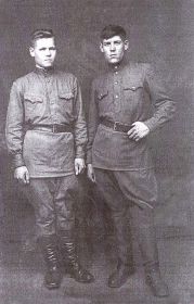 Петров Николай Степанович справа.Фото предоставлено музеем с.Ванавара.
