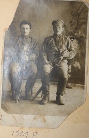 Корзун Василий на службе в Красной Армии 1922г.