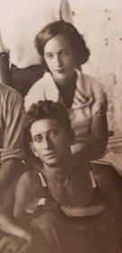 1937 год Экспедиция, г.Коканд (Боцевич О.М. и Васенкова В.М.)