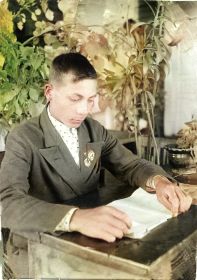 Петр Мартынов, учитель математики в Туруновской семилетней школе ( до призыва в РККА в 1939 г)