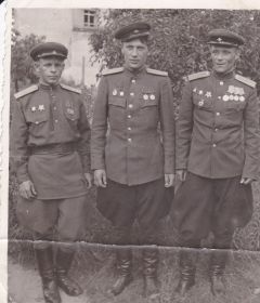 Фото альбом г. Фрайберг, 1945 г. "Перед уходом в запас."